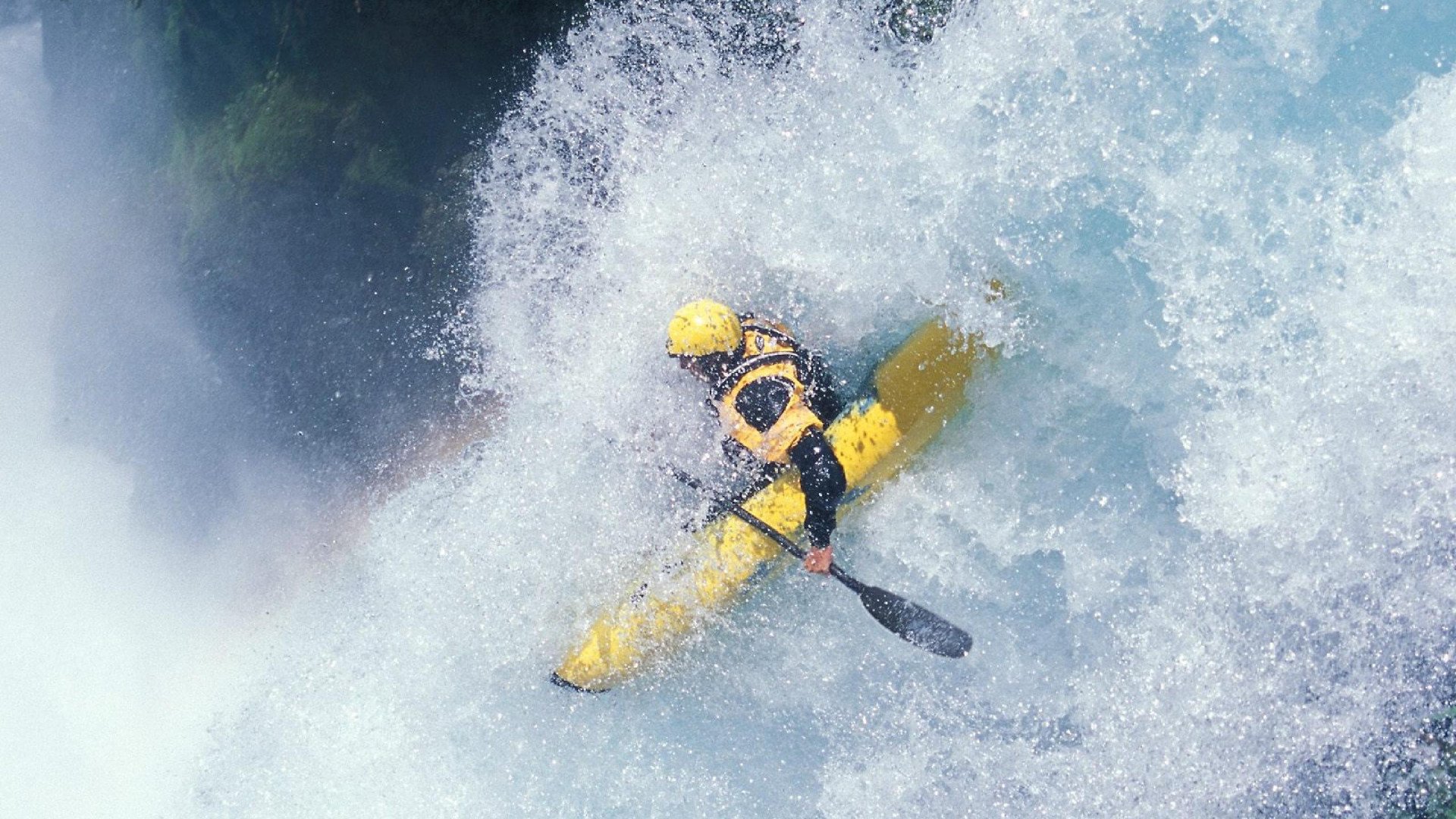 “水上芭蕾与游泳较量:2025世界游泳锦标赛掀起观赛热潮”